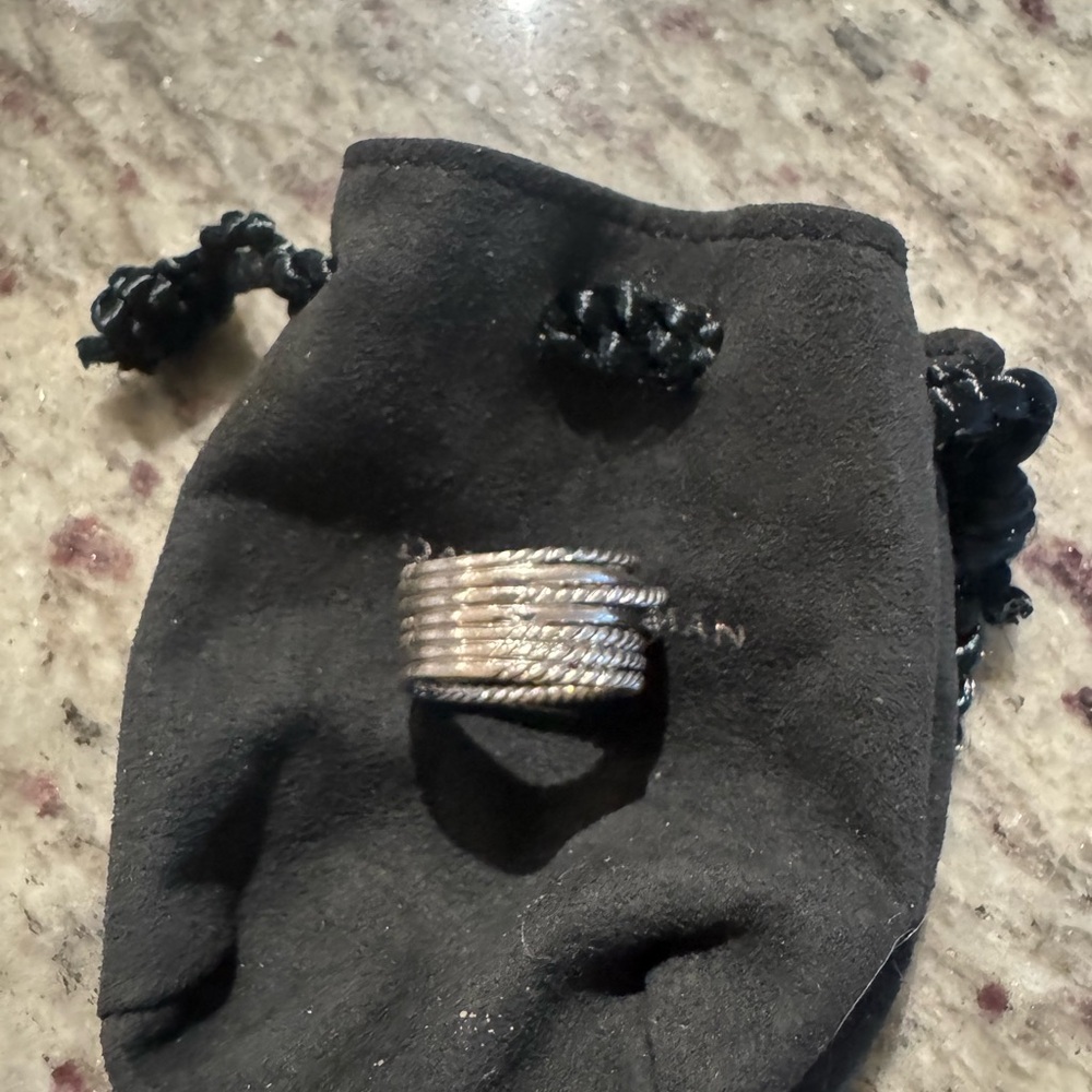 David Yurman Crossover Ring - Picture 3 of 6